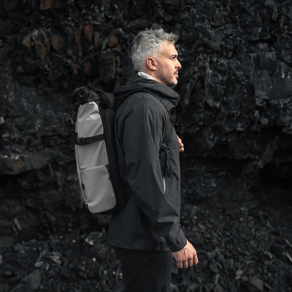 PRVKE 21L V3 in Makalu Gray - Image 9