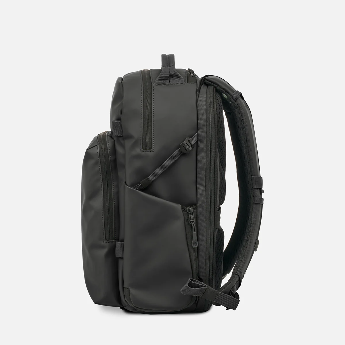 PRVKE Pocket 31L In Black - Image 11