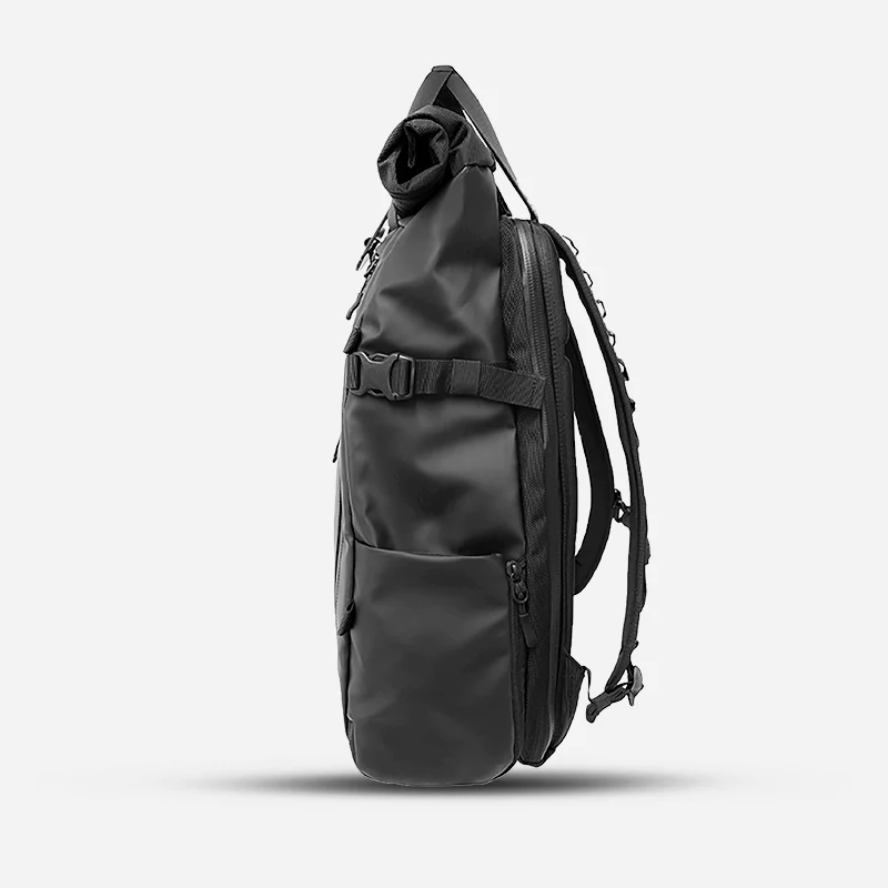 PRVKE 21L V3 in Black - Image 7