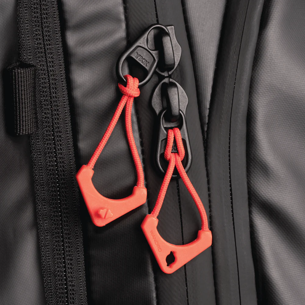 WORRYLESS™️ Locking Zipper Pullers in Arches Red - Image 3