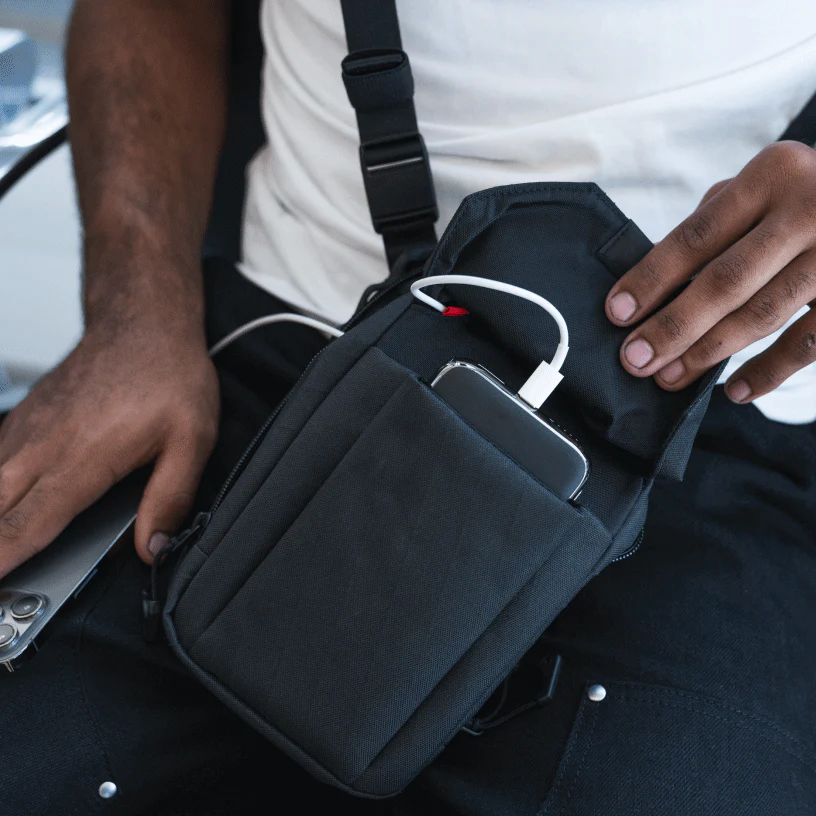 X1 Crossbody Bag Medium - Image 9